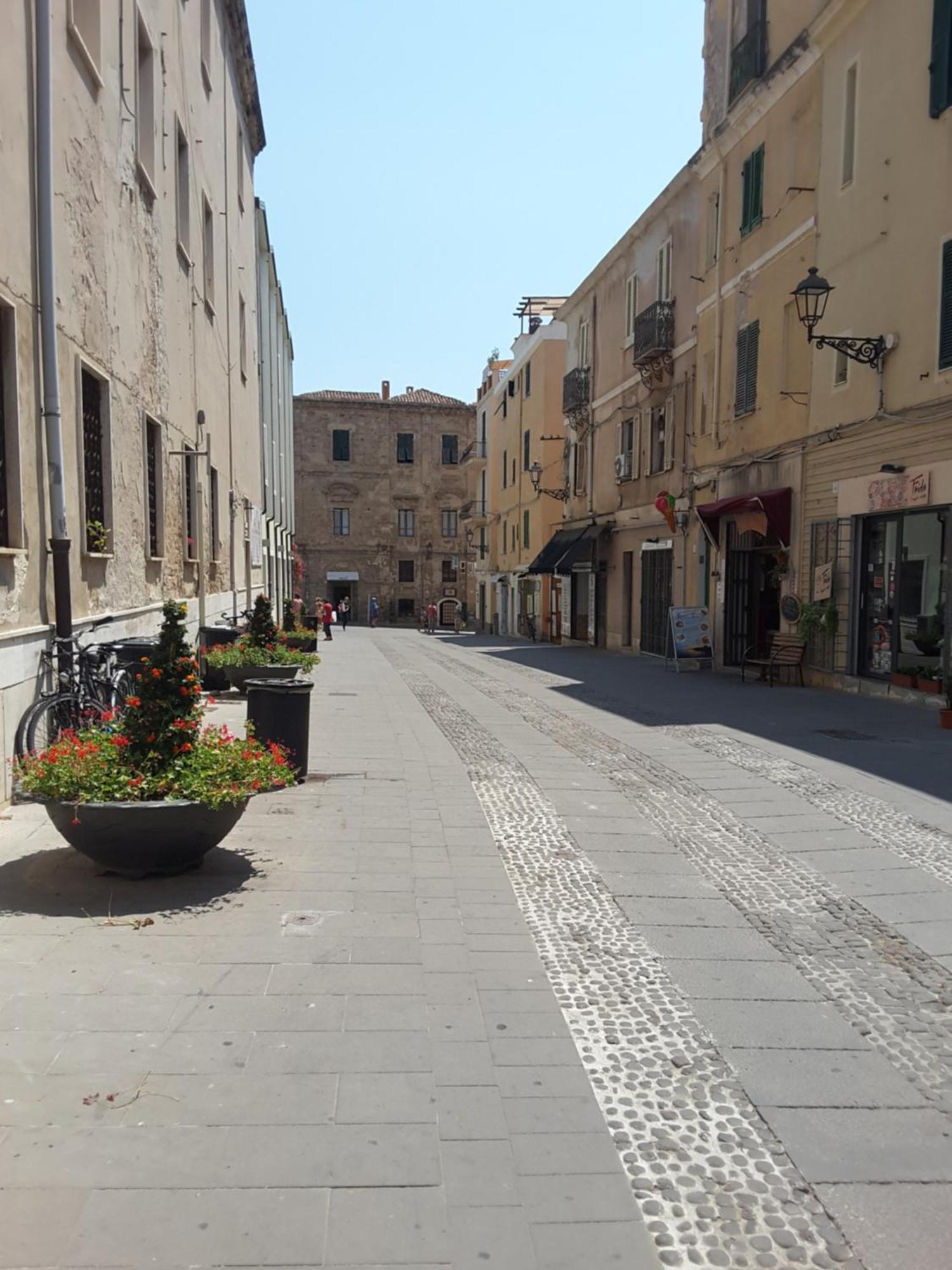 Nice Apt In A Street In Old Town Alghero Buitenkant foto